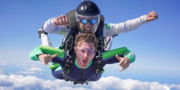 The Truth About Skydiving’s Safety !