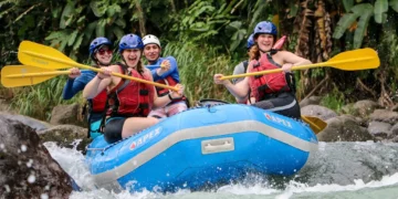 Whitewater-rafting-and-kayaking-adventuredaily